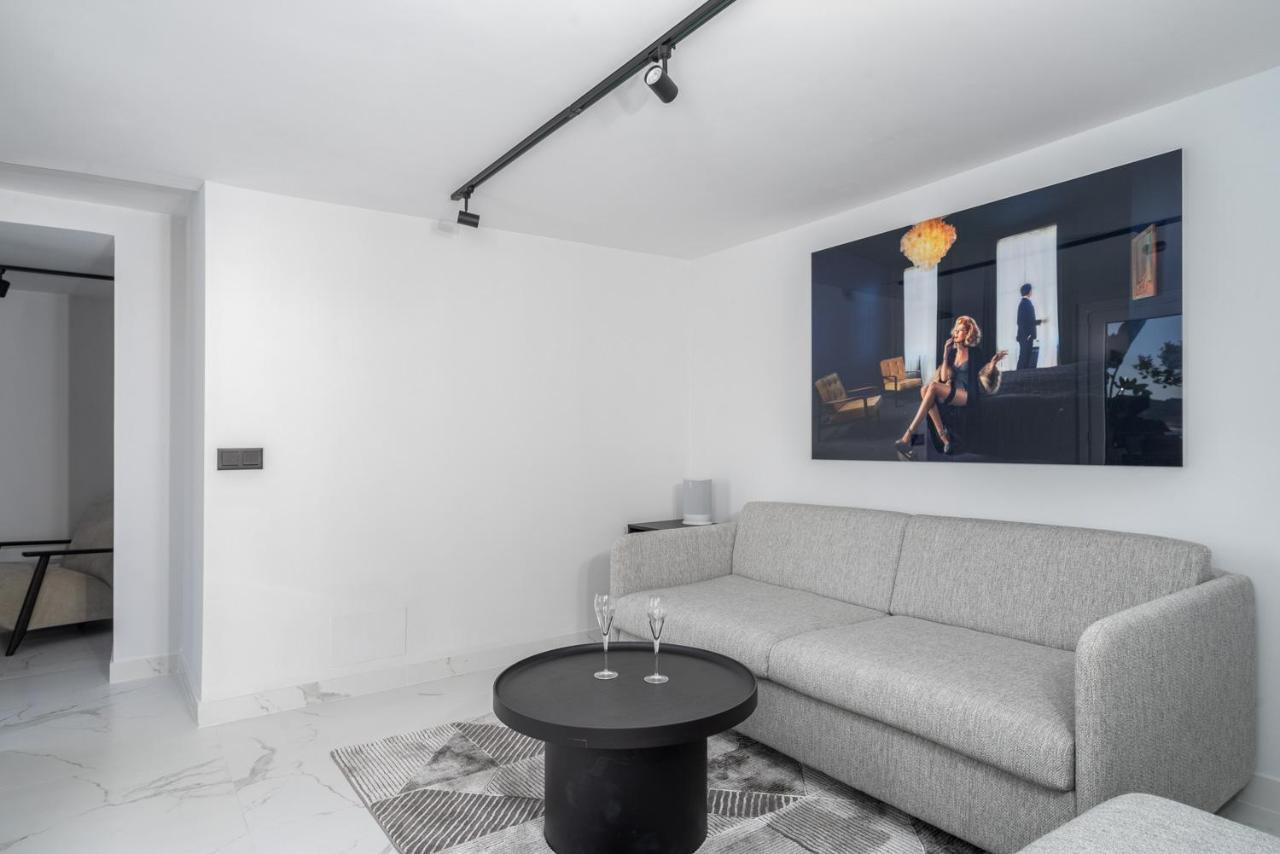 Unique Beachfront Rooftop In Fuengirola By Costarentals - Ref 59 エクステリア 写真