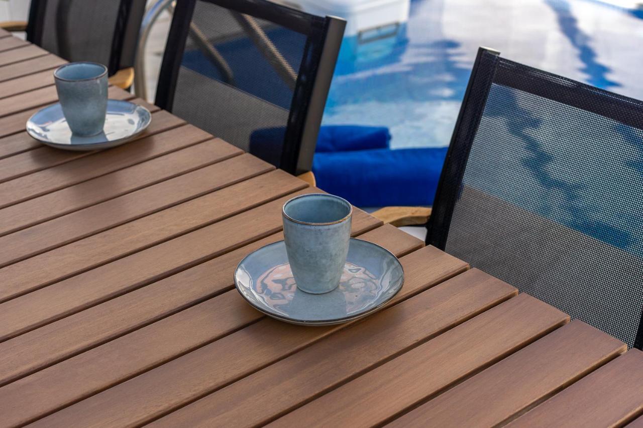 Unique Beachfront Rooftop In Fuengirola By Costarentals - Ref 59 エクステリア 写真